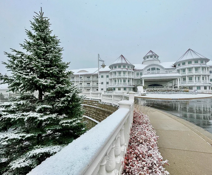 Image from Blue Harbor Resort (@BlueHarborWI)