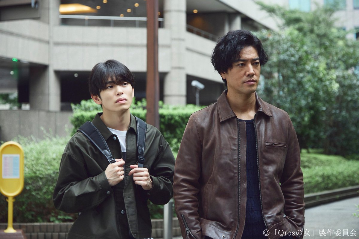 premiere23_tx's tweet photo. ／
#キュロスの女 第1話の場面写真公開📸
＼

第1話で栗山(#桐谷健太)
&amp;矢口(#影山拓也)ペアが
追うターゲットは人気アイドル⁉️

あの手この手を使いまくる
"スクープの裏側"をお楽しみに💥 https://t.co/iui2HBRgvN