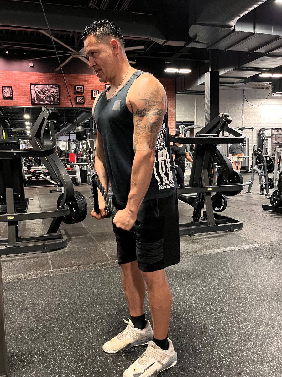 FredoOnTheRadio - Stay focus and let’s get this pump… @goldsgymsouthsalinas @hollistergoldsgym @montereygoldsgym <a href="/goldsgymnorcal/">Gold's Gym, Nor Cal</a>