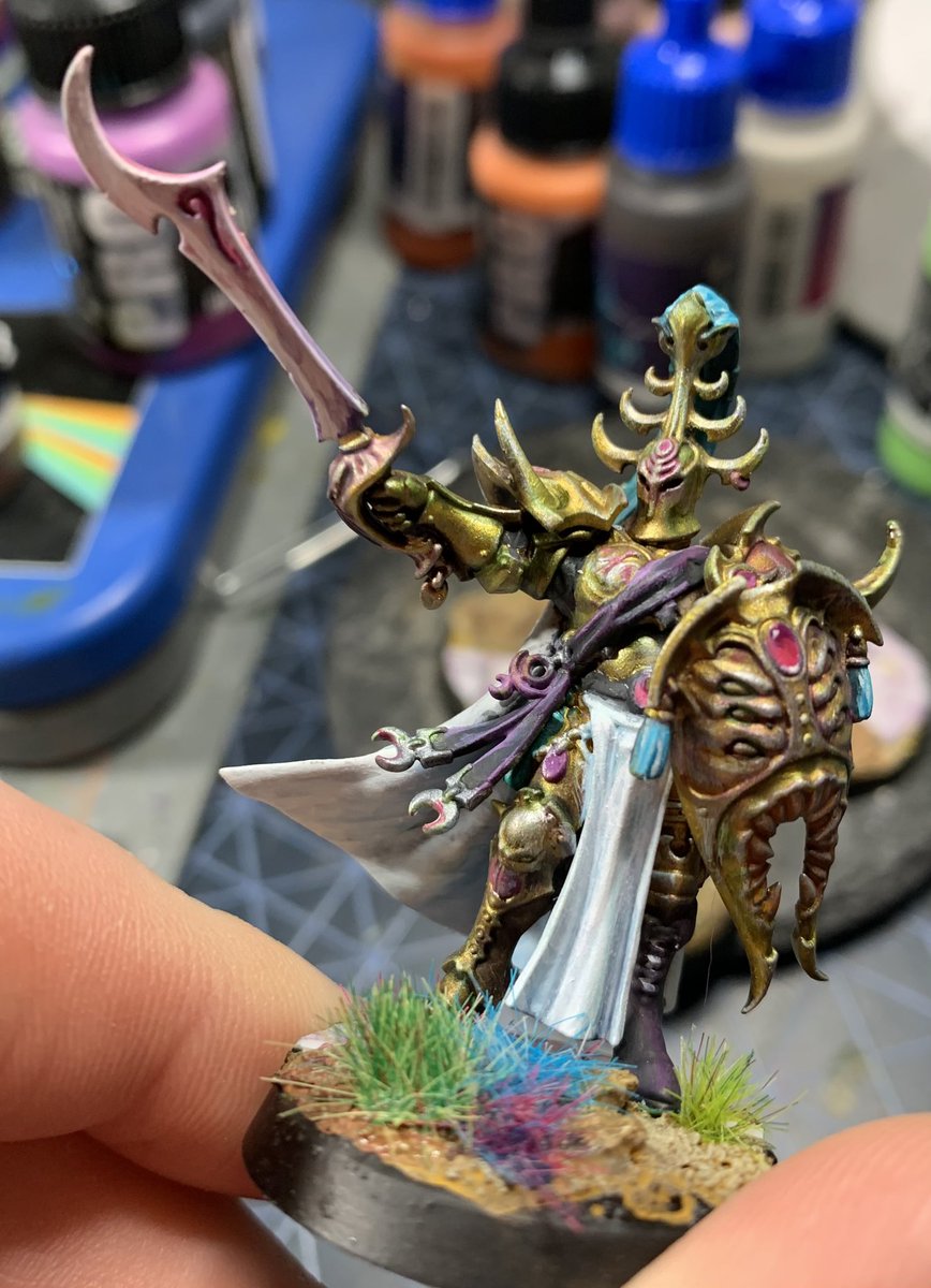 Got one of these dudes done

#warhammer #slaanesh #ageofsigmar #miniaturepainting