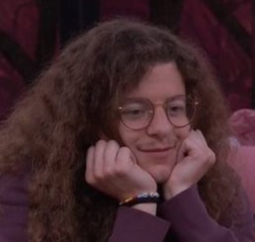 Quinns_Hair's tweet photo. Well, guys, it's official. quinn was evicted. He was my fav since day one. I cried for his eviction, still crying when writing this. I love you quinn your truly were amazed and the brightest one.💛 so concluding that I will change my name to someone in the house. https://t.co/YHt5uBRf6J