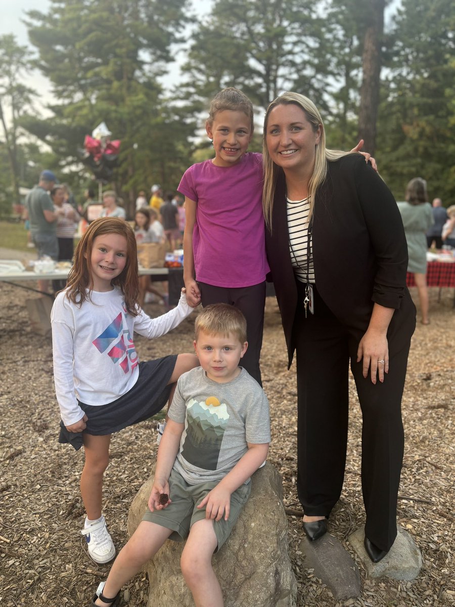 Love seeing our community come together to celebrate a new school year!