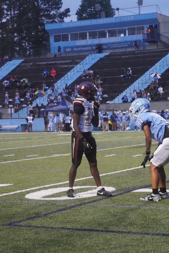 Routerunindee14's tweet photo. 1 catch 1 touchdown 55yards #brooksquad๐ https://t.co/xnpY9XKBMg