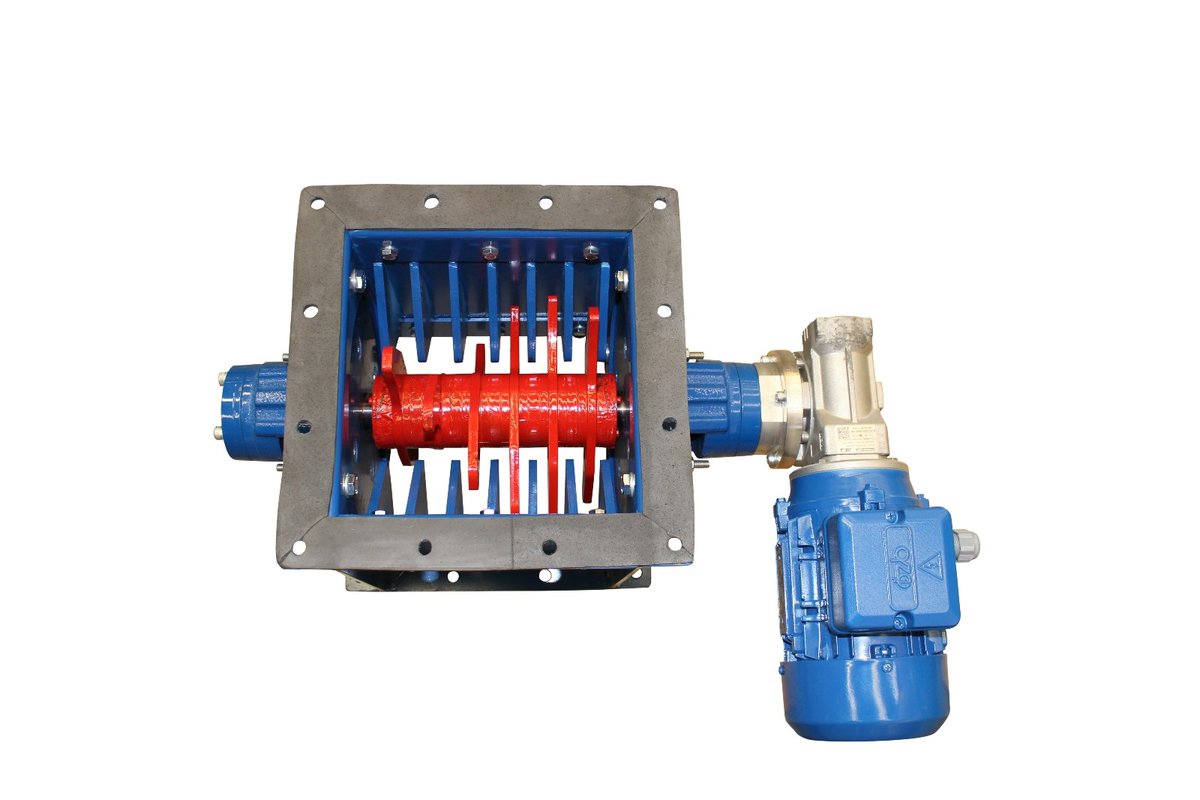 Bulkquip's tweet image. 🚀 Introducing our new Lump Crushers! Perfect for breaking up bulk material lumps at silo and hopper outlets before processing. Available in carbon steel and stainless steel, with standard flange sizes for 200, 300, and 400 slide valves. 💪✨ #BulkHandling #MaterialProcessing ...