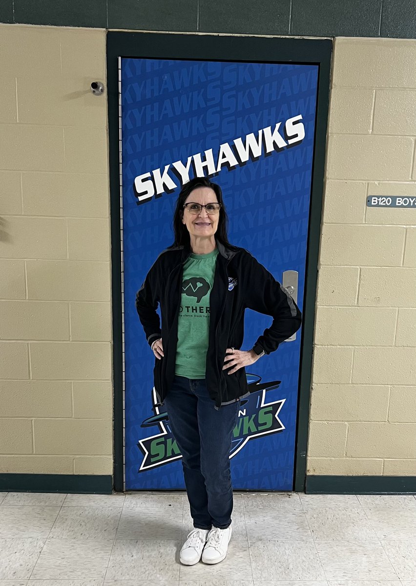 MsGarcia65's tweet image. #ServiceOrganization 💚 Spirit Week #again 🥳 #thirtyoneflavors 3️⃣1️⃣ #thirtyonederfulyears 🥉🥇  #imsogladwehadthistimetogether 👂🏼#SkyhawkPride 💙💚  #StinsonMiddleSchool 🏫#teachyourheartout ❤️#SkyhawkLane 🏆 #shinebright 💎