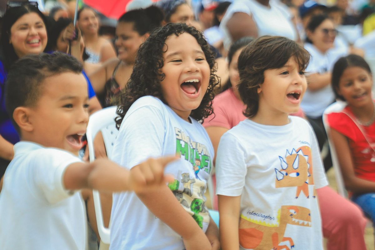 Inauguramos el Semillero Deportivo Samario, un programa institucional de la <a href="/SantaMartaDTCH/">Alcaldía de Santa Marta</a>, liderado por el <a href="/inredsantamarta/">Inredsantamarta</a>, que beneficia a niños, niñas y adolescentes entre los cinco y diecisiete años en 180 barrios de #SantaMarta, con 50 profesionales en deporte, 50