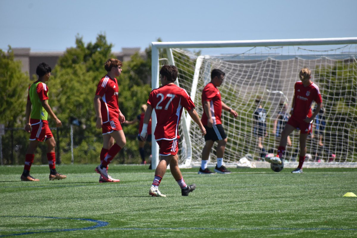 thebentaylor27's tweet photo. A 1-1 tie against Legends SCL https://t.co/HWnwMfveiZ