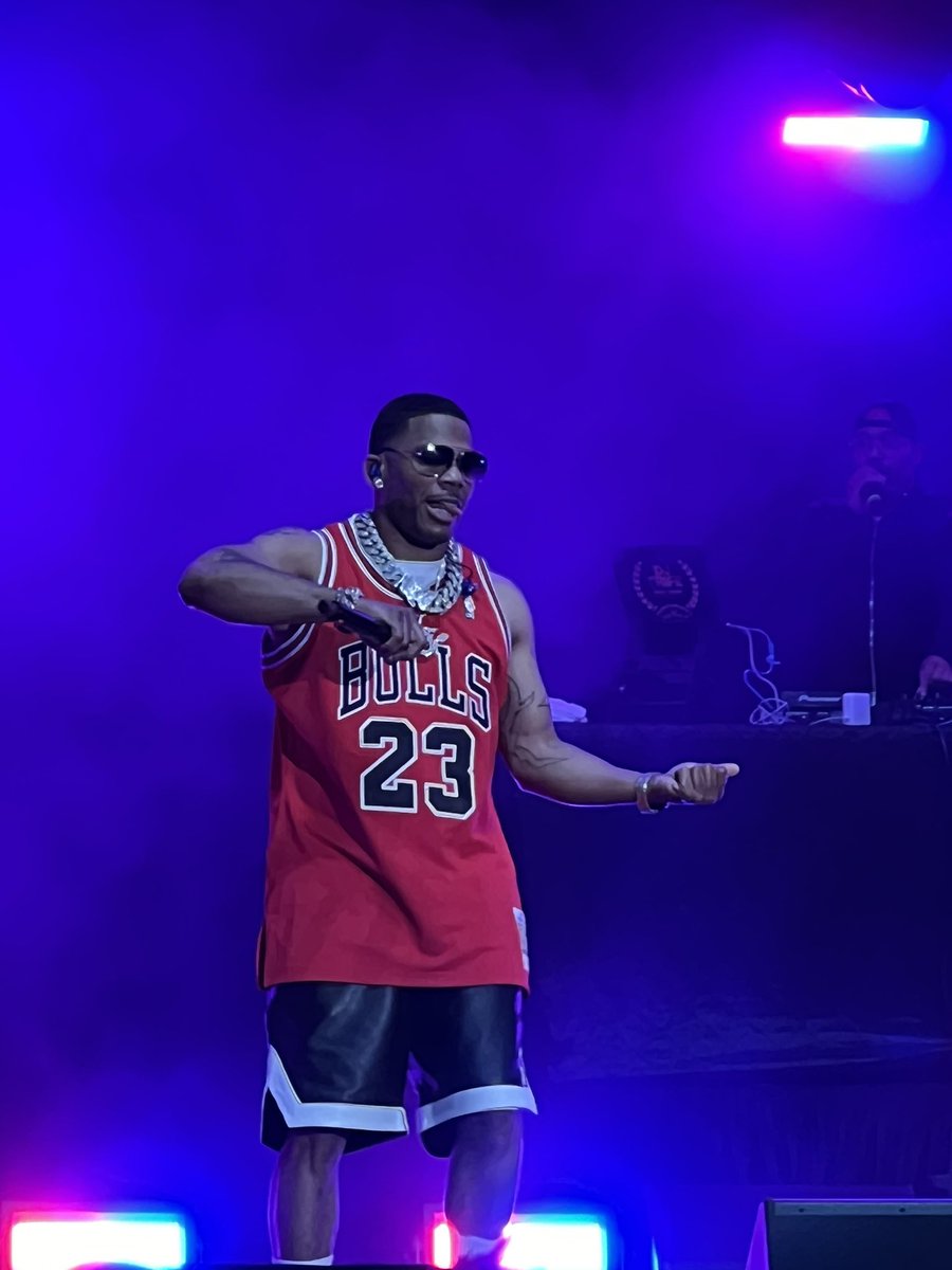 A lil Nelly on a Thursday night is not a bad thing!!🤷🏽‍♂️🤷🏽‍♂️YOLO BABY <a href="/KylerNg22/">Kyler Ng</a> <a href="/christisue108/">Christi Sue</a>