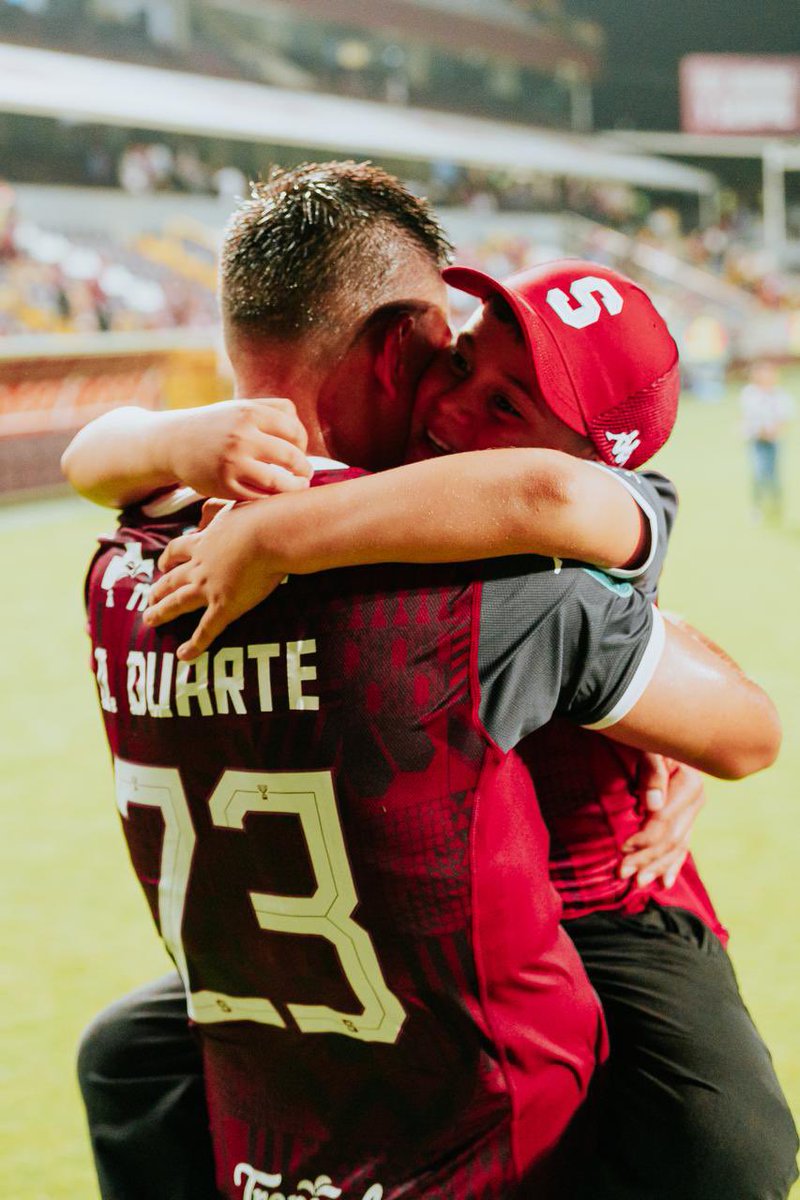 Oscar Duarte (@oduarte04) on Twitter photo Feliz de volver a jugar en la cueva. En Saprissa, no somos solo un equipo, somos una familia, juntos somos más fuertes. <a href="/SaprissaOficial/">Deportivo Saprissa 💜</a>
¡Gracias por el apoyo! 💜
#DeportivoSaprissa #Saprissa #vivasaprissa #Gol #CostaRica #ADNMorado Feliz de volver a jugar en la cueva. En Saprissa, no somos solo un equipo, somos una familia, juntos somos más fuertes. <a href="/SaprissaOficial/">Deportivo Saprissa 💜</a>
¡Gracias por el apoyo! 💜
#DeportivoSaprissa #Saprissa #vivasaprissa #Gol #CostaRica #ADNMorado