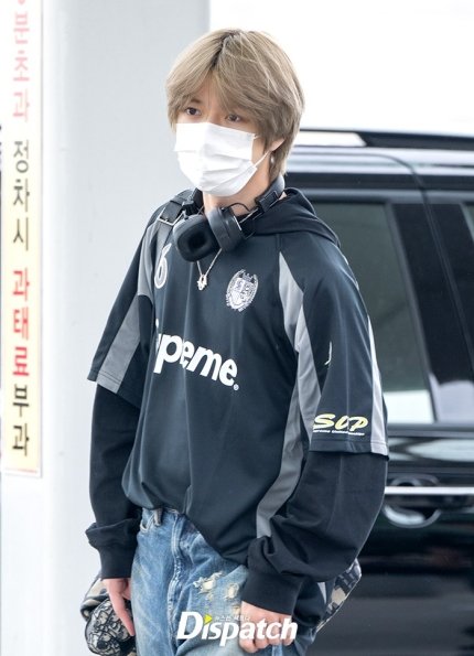 Supreme Hooded Soccer Jersey black 23FW