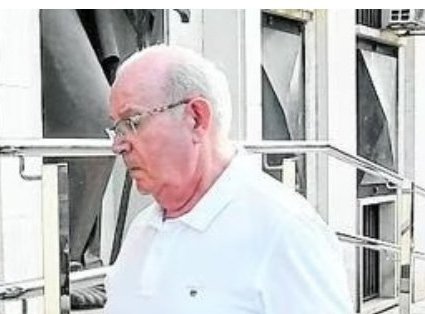 Tony_Espp's tweet photo. Un pedazo de mierda de los 7 empresarios hijos de puteros que pagaban a menores para sexo en Murcia, y la justicia basuril con 500 de calderilla lo justifica. RT que se viralice y se pudra de vergüenza por abyecto. https://t.co/2JFSvZ9NjT