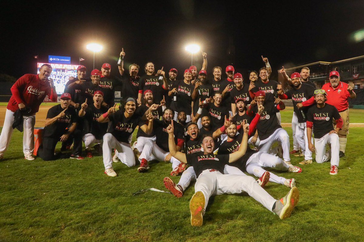 THE WINNIPEG GOLDEYES ARE THE CHAMPIONS OF THE WEST! 🍾