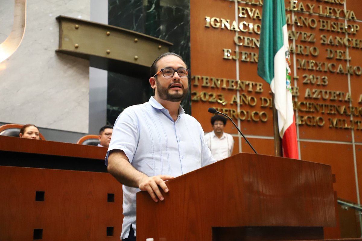 Julián López Galeana (@julianlopez_gal) on Twitter photo En Guerrero la #BancadaNaranja votamos en contra del dictamen que promovió la #ReformaAlPoderJudicial.
No estamos de acuerdo en la forma y fondo del procedimiento.
Somos congruentes con los principios y valores de <a href="/MovCiudadanoMX/">Movimiento Ciudadano | Movimiento Naranja</a>. En Guerrero la #BancadaNaranja votamos en contra del dictamen que promovió la #ReformaAlPoderJudicial.
No estamos de acuerdo en la forma y fondo del procedimiento.
Somos congruentes con los principios y valores de <a href="/MovCiudadanoMX/">Movimiento Ciudadano | Movimiento Naranja</a>.