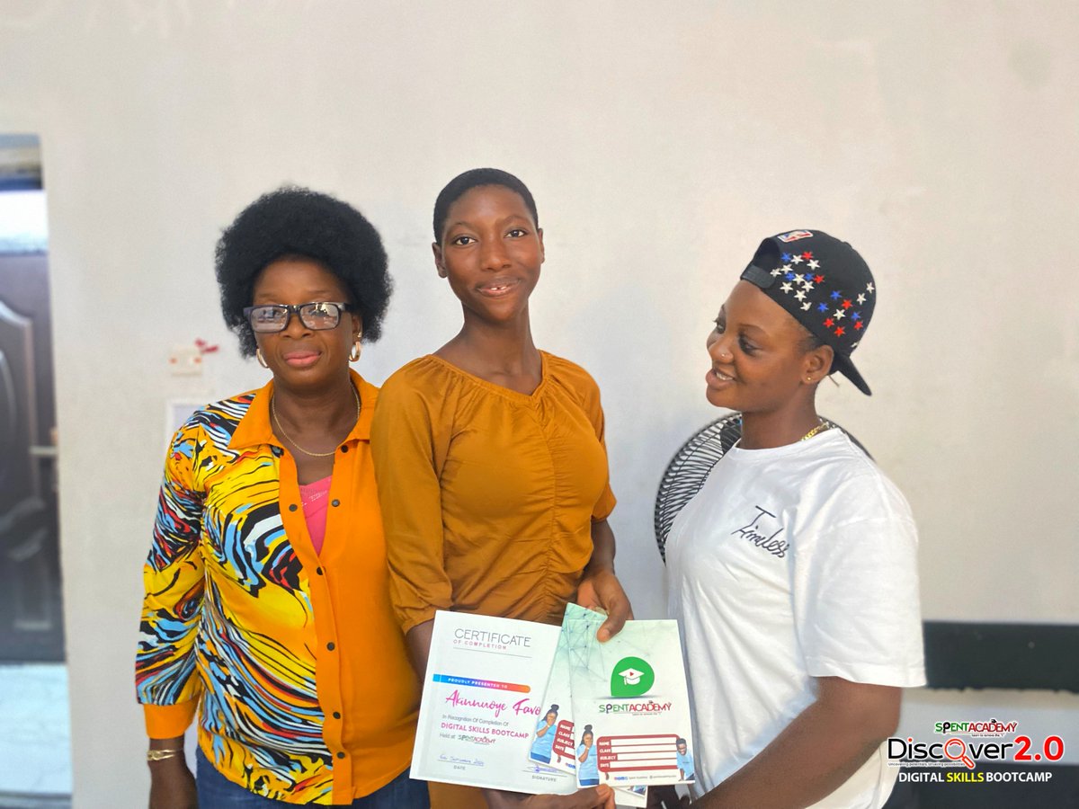 Spentacademy's tweet photo. 🎓 Discover 2.0 Bootcamp is a wrap! From coding to design, our students shined at graduation. Parents were proud, awards were given, and the future is bright for these young tech talents! 🚀

#SpentAcademy #TechBootcamp #YouthInTech #Discover2 #TechGraduation #Tech4All https://t.co/j920m6NMbw