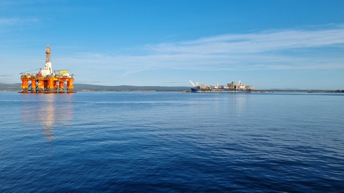 DarylBurdon's tweet photo. After a busy few weeks starting new #Reserach projects, I am back on #PaperWritingFriday today. Time to get back into the #CromartyFirth and write up our @SeaTheValue research before our meeting @portsmouthuni next month. #ParticipatoryMapping #NaturalCapital #DarylBurdonLtd https://t.co/pcQNfZngmw