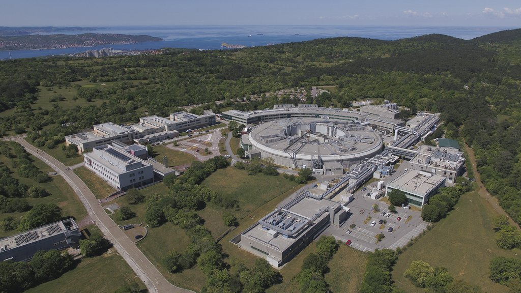 BSBF2024's tweet photo. 👀#InsideBSBF: Discover the key players of #BSBF2024 with us!
📍Today we present ABSOs - Affiliated Big Science Organizations.
🌟Featured: Elettra Sincrotrone Trieste @elettra_ilo 

Join us in Trieste, October 1-4, 2024
ℹ️https://t.co/nIhv9PqViY

#ABSOs #RegioneFVG @regioneFVGit https://t.co/VUf1t7ueek