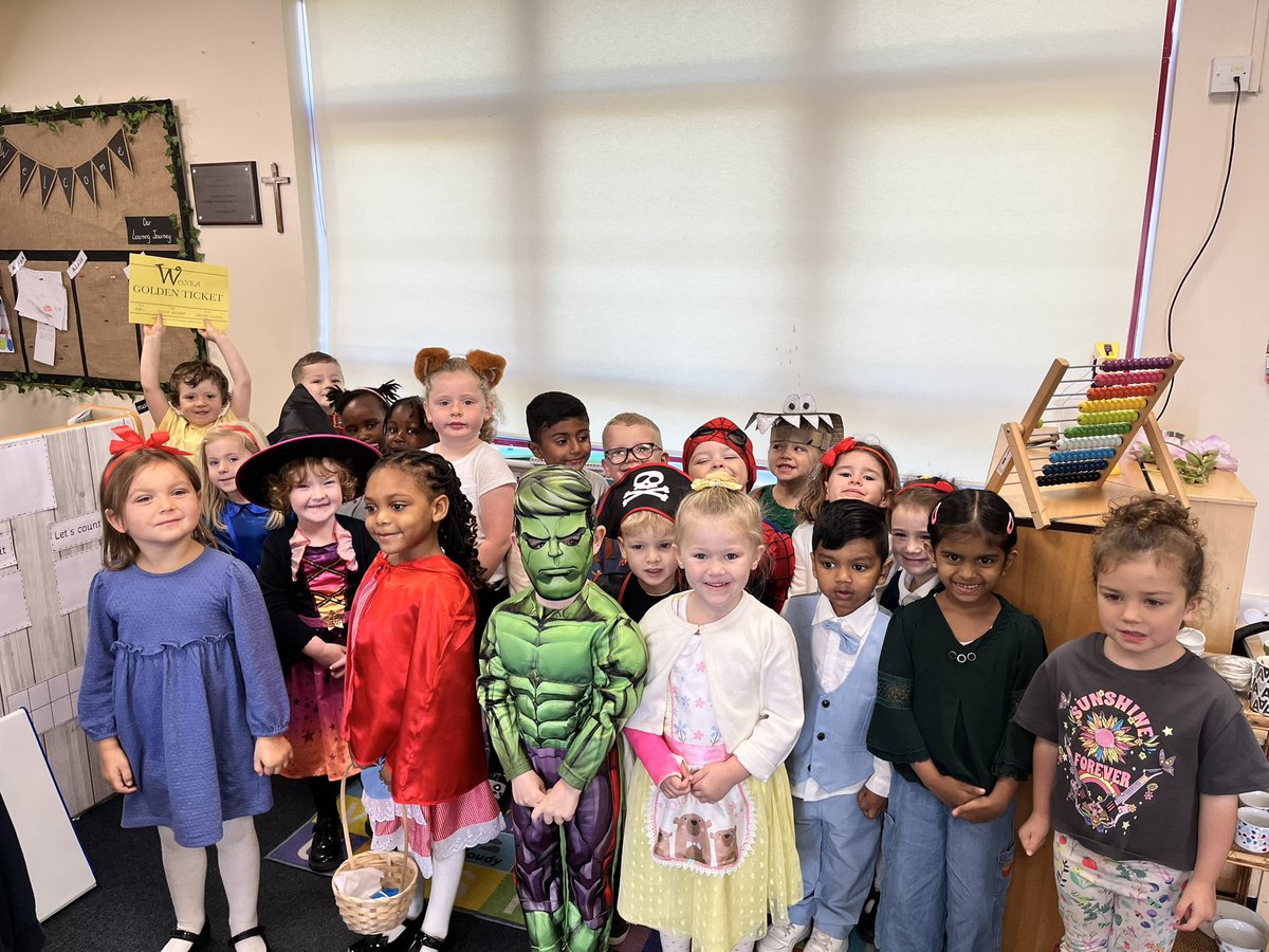 stmarysstage's tweet photo. Fantastic outfits Foundation Stage! 🤩🤩🤩 Thank you so much for supporting our whole school event 💙📚💙📚 https://t.co/RhTVEddQgj