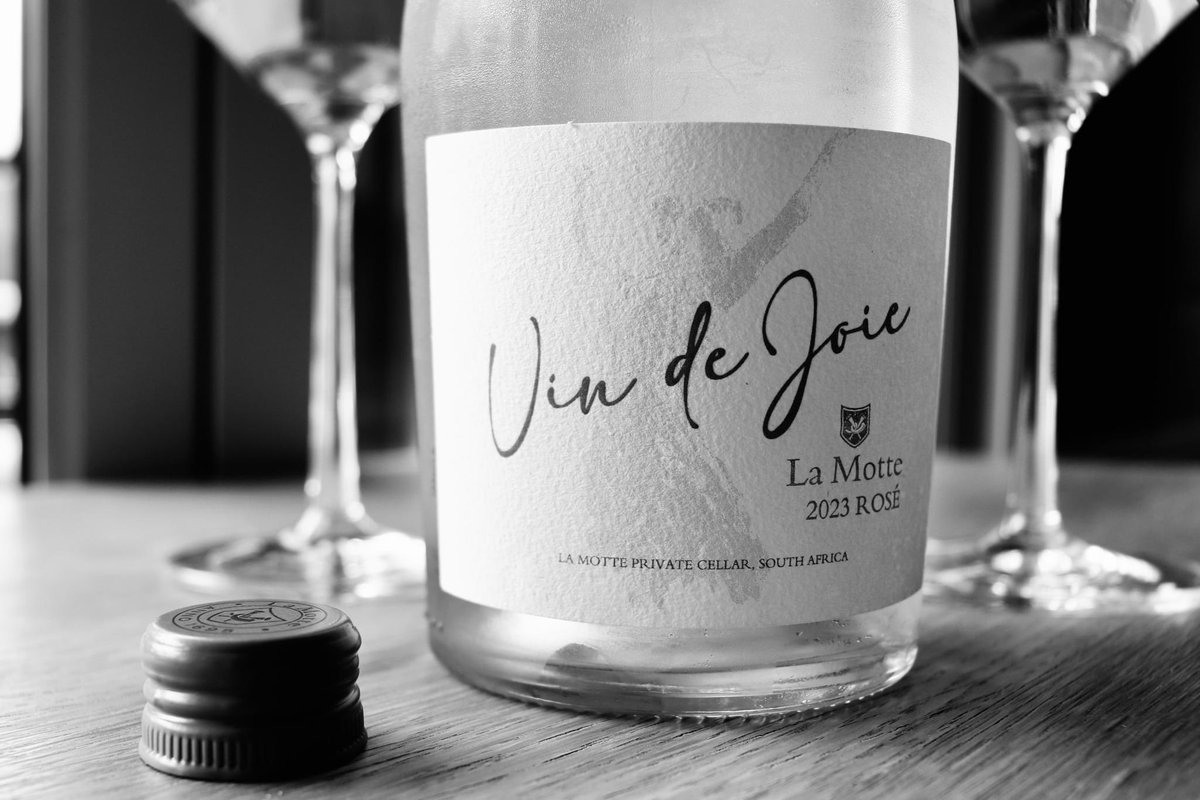 LaurasWorldza's tweet image. La Motte&apos;s Vin de Joie Rosé and Embarc&apos;s cracking combo&apos;s continue:

Kataifi Prawns, Tom Yum, Coconut, Soya.

instagram.com/p/C_2aLj9s4hq/…

🍤 

#LaurasWorld #Embarc #LaMotte #Franschhoek