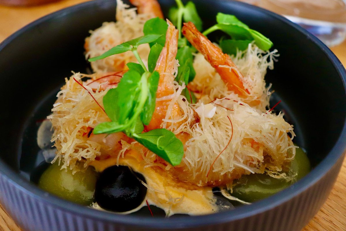 LaurasWorldza's tweet image. La Motte&apos;s Vin de Joie Rosé and Embarc&apos;s cracking combo&apos;s continue:

Kataifi Prawns, Tom Yum, Coconut, Soya.

instagram.com/p/C_2aLj9s4hq/…

🍤 

#LaurasWorld #Embarc #LaMotte #Franschhoek