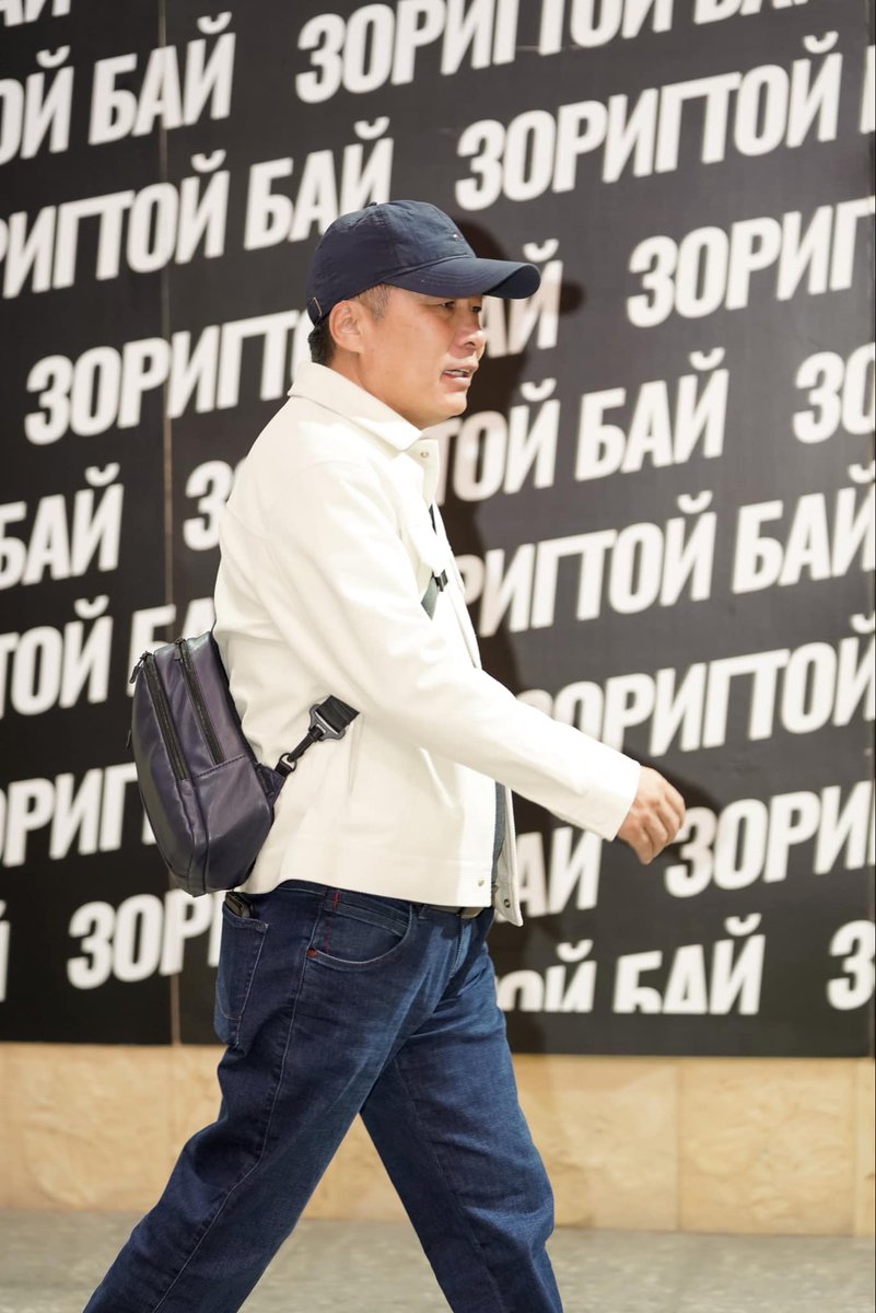 Намын хаалгаар …