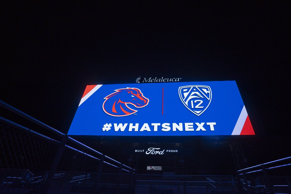 BroncoSports's tweet image. #Pac12AfterDark 🌙