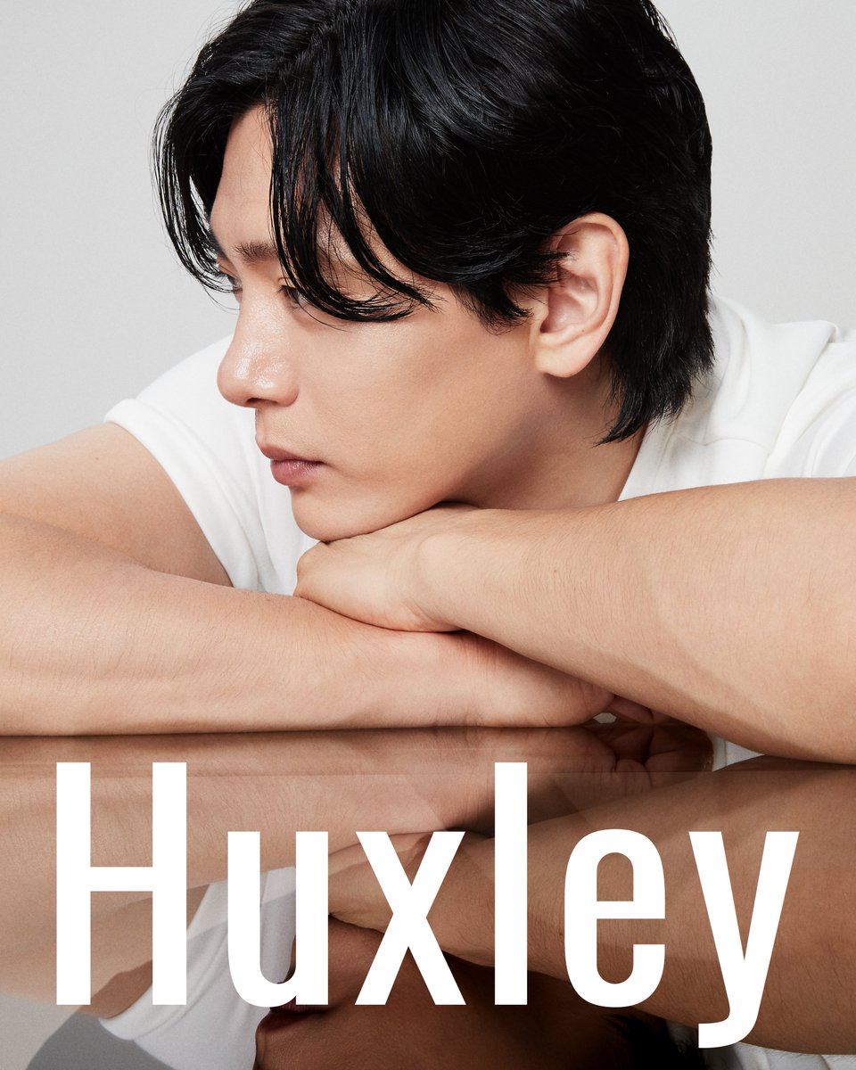 huxleykorea's tweet photo. 부드러움, 자유로움, 유연함

위대한 것은 모두 위험한 곳으로부터
𝙶𝚛𝚎𝚊𝚝 𝚝𝚑𝚒𝚗𝚐𝚜 𝚗𝚎𝚟𝚎𝚛 𝚌𝚊𝚖𝚎 𝚏𝚛𝚘𝚖 𝚌𝚘𝚖𝚏𝚘𝚛𝚝 𝚣𝚘𝚗𝚎𝚜

#헉슬리 #huxley #유태오 #teoyoo #Freeshape #프리쉐이프 #유연함 #헉슬리X유태오 #컨디셔닝에센스토너 #프리쉐이프토너 #헉슬리토너 #에센스토너 #워터에센스 #에센스 #토너 #브랜드캠페인 #헉슬리캠페인