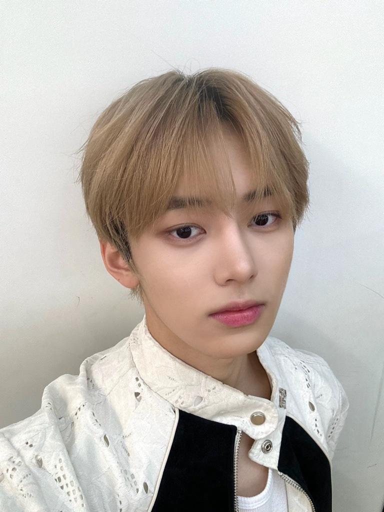 💭_ [#リン]日本のファンミーティング 頑張って準備しています。 毎日