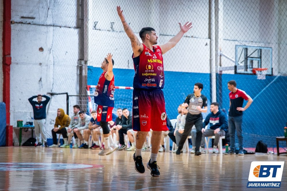 BasquetTotal's tweet photo. #DTAxBT | EL TIFÓN SOPLÓ EL NIDO

En un ajustadísimo partido, Marne venció como visitante a Albatros 68-66 y se aseguró su ascenso.

📝 @Mcaballero_03 
📸 @KbzaJavier 

👉🏼 https://t.co/OeS55L8W6c https://t.co/DnX4XRldsD