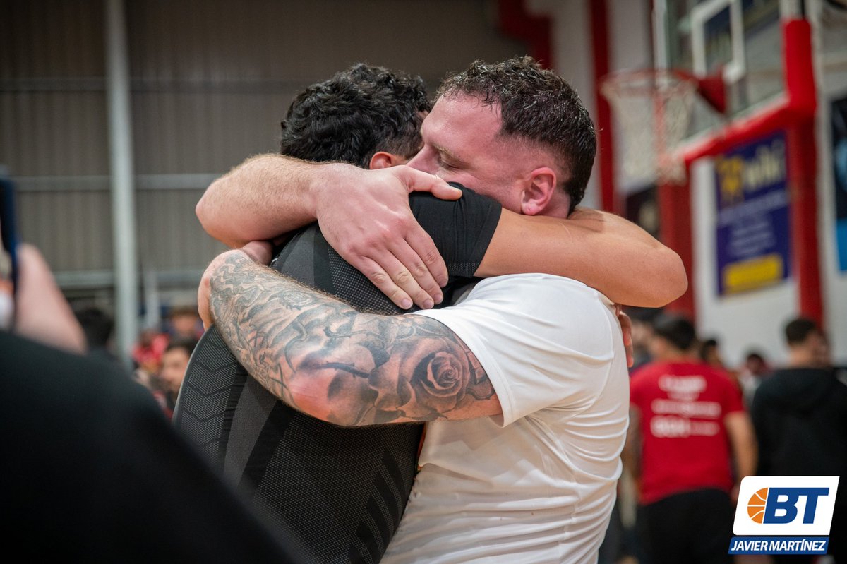BasquetTotal's tweet photo. #DTAxBT | EL TIFÓN SOPLÓ EL NIDO

En un ajustadísimo partido, Marne venció como visitante a Albatros 68-66 y se aseguró su ascenso.

📝 @Mcaballero_03 
📸 @KbzaJavier 

👉🏼 https://t.co/OeS55L8W6c https://t.co/DnX4XRldsD