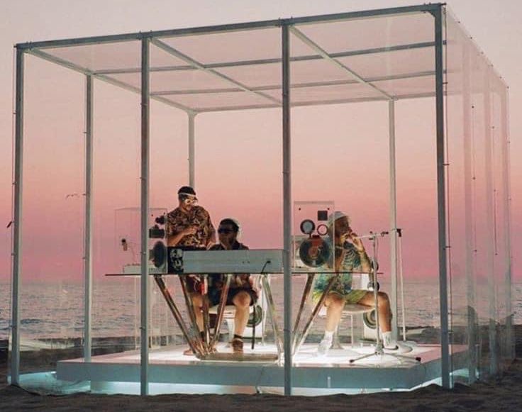 badbunnytwetts's tweet photo. Pov: es 2020 y Bad Bunny estrenaba su nueva canción " dakiti" junto a jhayco https://t.co/R9sX4dk0Br
