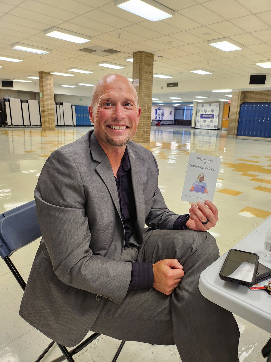 MrsJimenez03's tweet image. Information, activities, food, and raffles made our first BPAC event both educational and fun. Thankful for our wonderful @AddisonSD4 staff and admin volunteers. A special shout out to our superintendent, @DrNickSutton, for his presence, support, and encouragement.