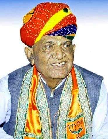 पूर्व कैबिनेट मंत्री और वरिष्ठ भाजपा नेता आदरणीय श्री सुंदरलाल काका जी के निधन का समाचार अत्यंत दुःखद है।

परमपिता परमेश्वर से प्रार्थना है कि पुण्य आत्मा को अपने श्रीचरणों में स्थान तथा शोकसंतप्त परिवारजनों को इस दुःखद घड़ी में संबल प्रदान करें।

ॐ शांति!