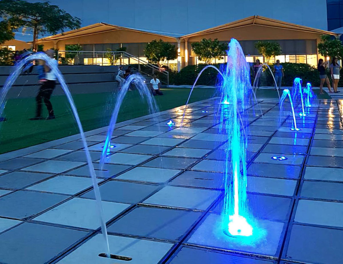 iopphilippines's tweet photo. Cebu City, Philippines. Things to do in Cebu. SM seaside has wonderful rooftop gardens and restaurants. On top of great shopping, there's also an ice skating rink and bowling alley inside. 
#CebuCityPhilippines 
#ThingstodoinCebu #iceskatingCebu
#SMmalls #SMseasideCebu #IOP https://t.co/LYxNUCGrbY