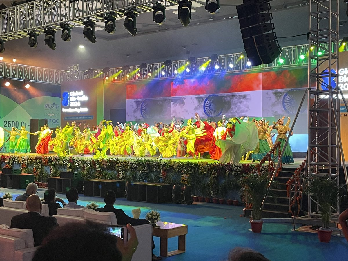 Gaurav Narula MD (@drgauravnarula) on Twitter photo Starting shortly
Do tune in
This is a huge meeting with more than 5000 attendees 
Some snapshots from last nights stunning performances at the cultural program Starting shortly
Do tune in
This is a huge meeting with more than 5000 attendees 
Some snapshots from last nights stunning performances at the cultural program