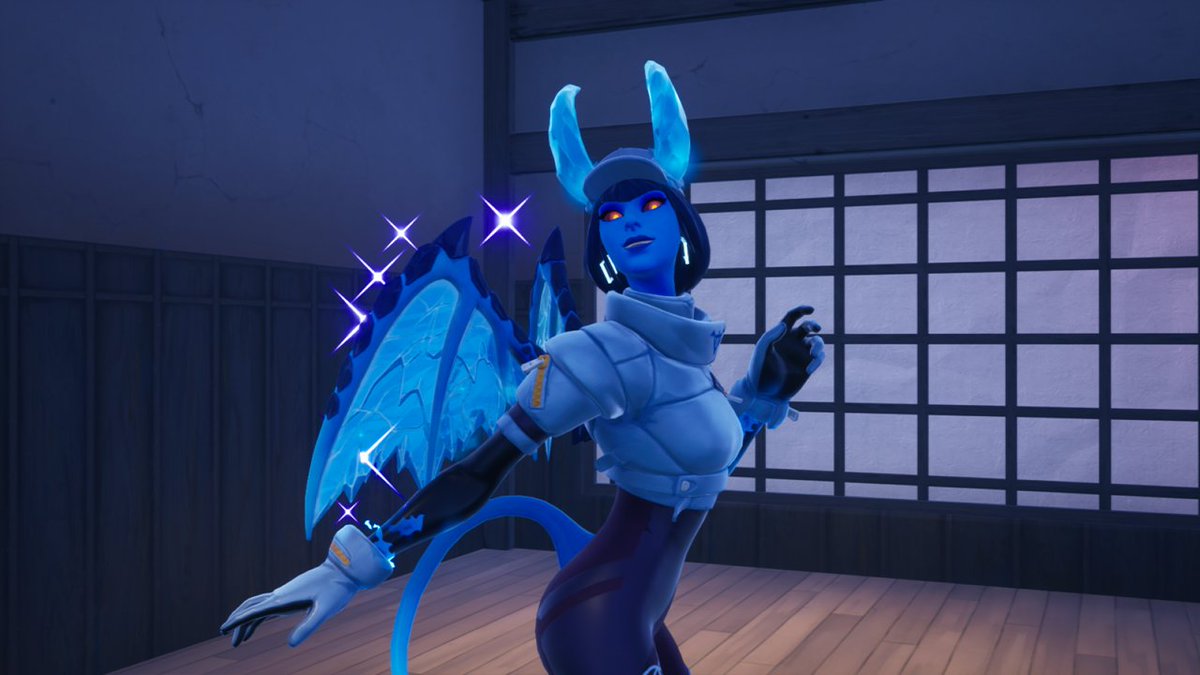 PlasmUser's tweet photo. Some of my favorite shots I got of Shiver so far. I haven't edited them yet since I'm still playing with and learning what to do, but Shiver is so pretty I can't stand it! Literally epic please give me variants of her I'd be unstoppable. #Fortnite #fortogrophy https://t.co/VmHQc7w6BX