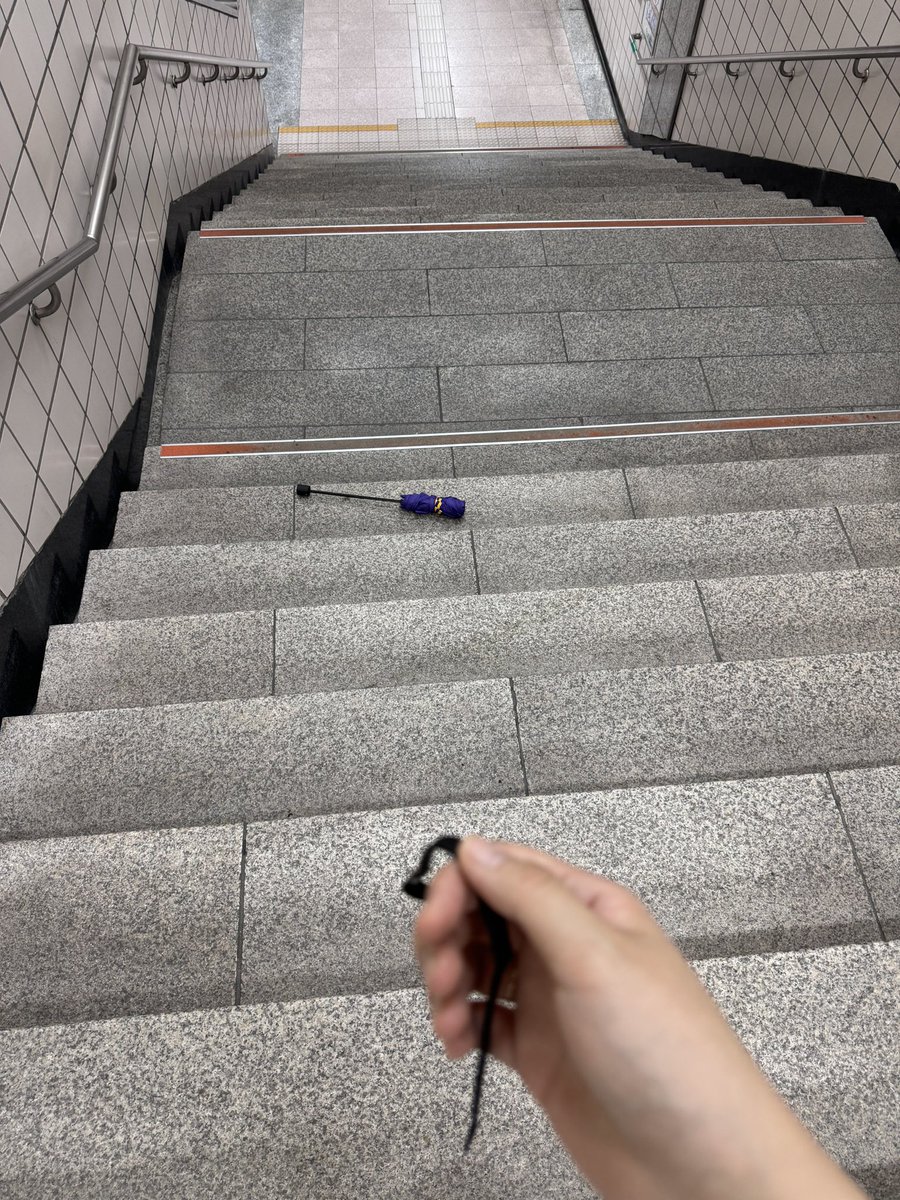 우산이 날라감