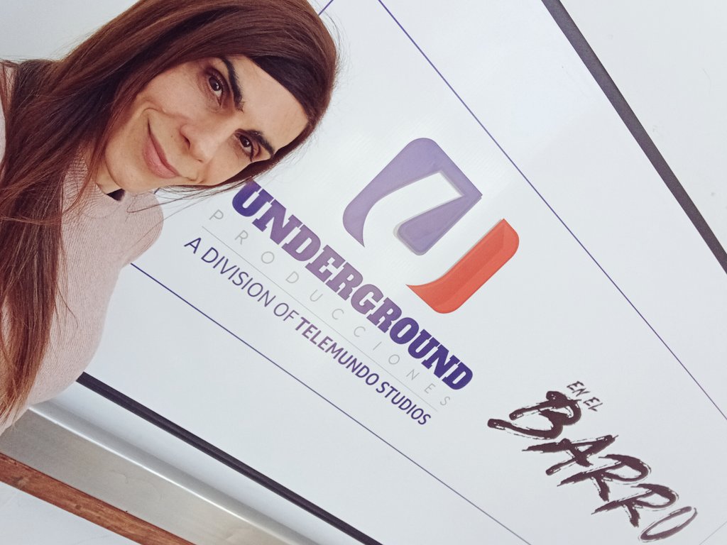 Fin de la grabación de la Primer Temporada!!🎬
" EN EL BARRO" 🤎

Se viene la Segunda...💪🏽🤩

Feliz y agradecida de ser parte de este gran proyecto!

Undertransmedia <a href="/CheNetflix/">xılɟʇǝuǝɥɔ</a> <a href="/Telemundo/">Telemundo</a>
Sebastianortega <a href="/pabloculellok/">PABLO CULELL</a> 🤎

Graciasss!! 🤎
<a href="/PaulaAisenberg/">Paula Aisenberg</a>

#enelbarro