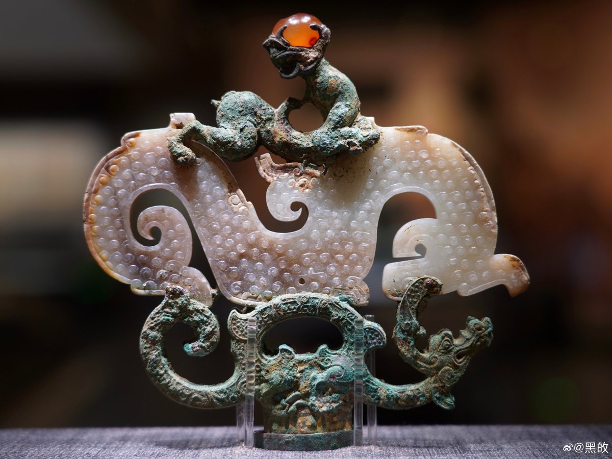 Cecelia_zhang0's tweet photo. The images of Loong(dragon) in the Spring and Autumn Period/Warring States Period (c.770 - 476 BC） https://t.co/esjGz2iCHm