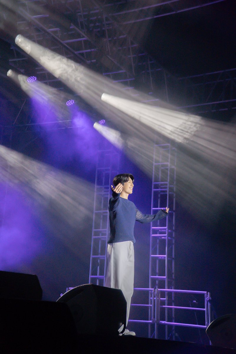 📸 รวมภาพบรรยากาศงาน WI HA JUN 2024 FAN MEETING TOUR <𝓐 𝓦𝓲𝓿𝓮𝓵𝔂 𝓓𝓪𝔂> in BANGKOK  
🙏🏻 ขอบคุณ Wively ชาวไทย และ แฟนๆ ทุกคน ที่ให้การสนับสนุนและ ร่วมเป็นส่วนหนึ่งในการสร้างความทรงจำที่อบอุ่นในงานแฟนมีตติ้งเดี่ยวครั้งแรกในประเทศไทยกับ วีฮาจุน มากๆ นะคะ 💕

The photos from