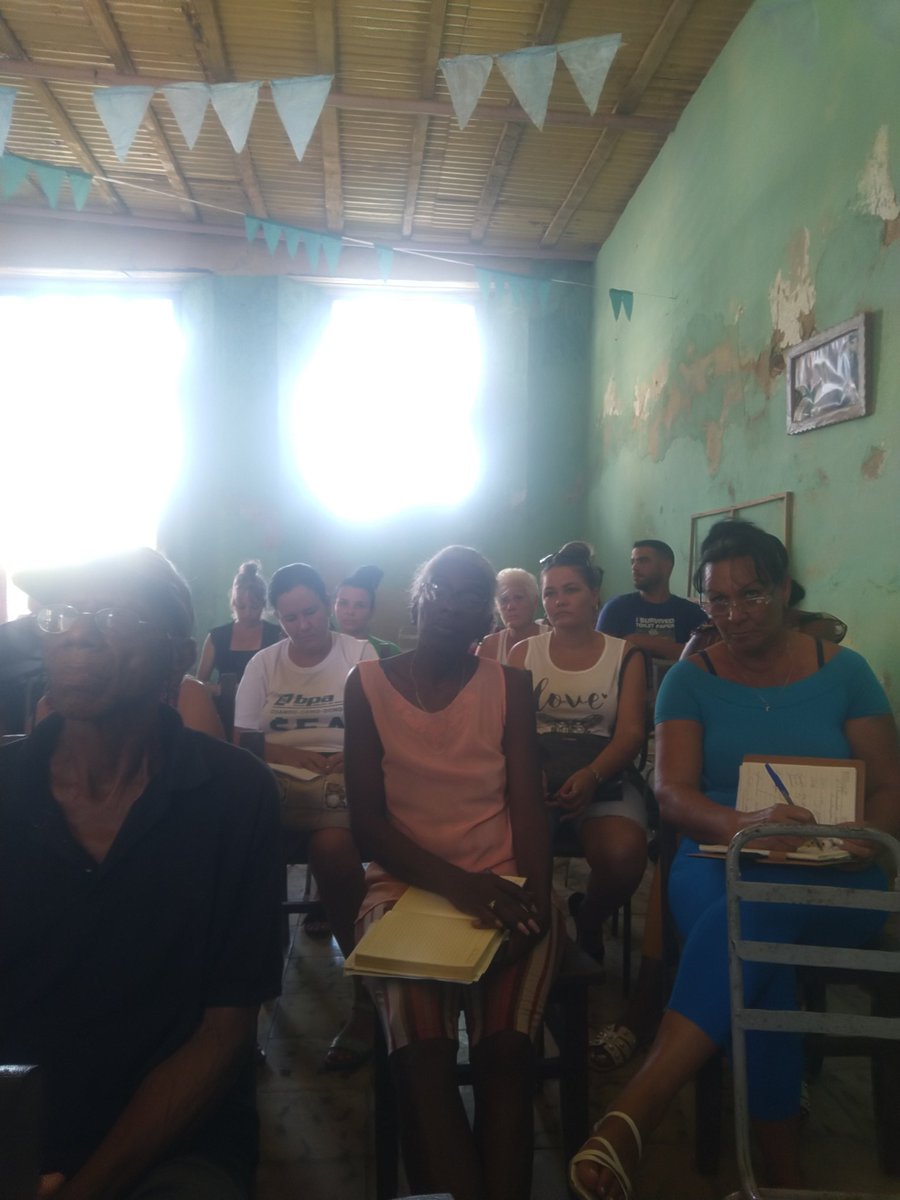 RebecaMoralesE3's tweet photo. Preparación de los delegados y factores del barrio, con la Administración municipal en Unión de Reyes, retos y compromisos #Matanzaa #Cuba @mariofsabines @CaridadPoey @lazarosuarez229 @gpppmatanzas https://t.co/Ts7wm4RUzv