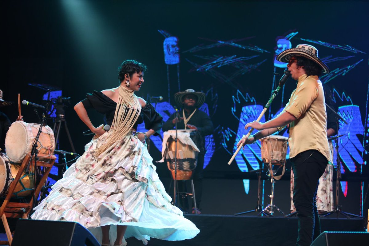 <a href="/gaiterosdeps/">Gaiteros de Pueblo Santo</a> fueron los maestros encargados de ejecutar los instrumentos ancestrales que dan vida a las historias de un universo narrativo y sonoro en el #BOmm2024.