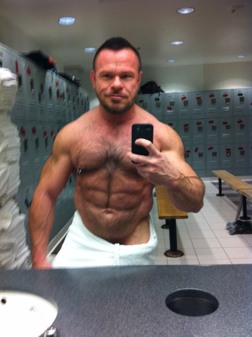 Watch Peter Axel's leaked NSFW photo on TwXstars