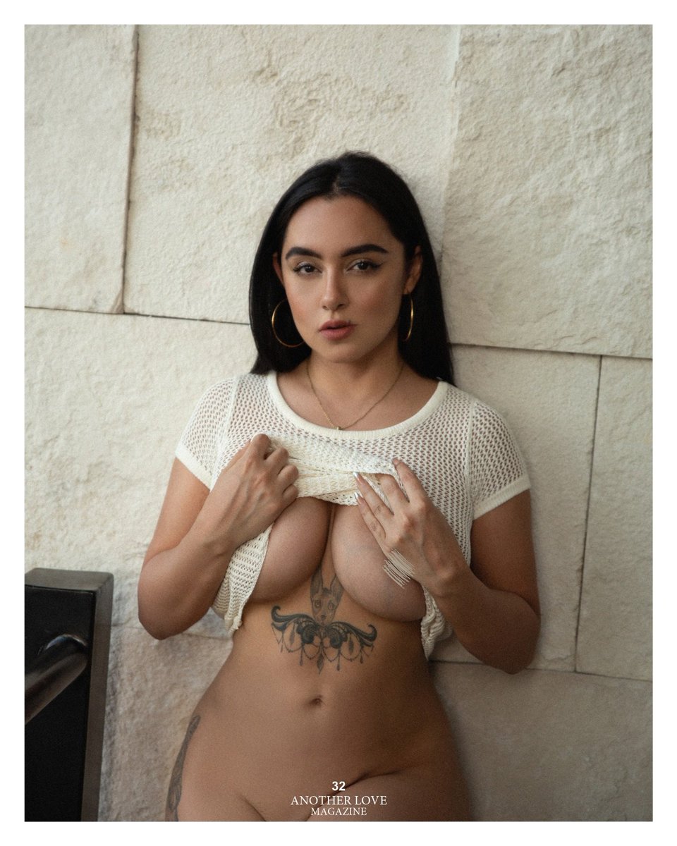 AnotherLoveMag's tweet photo. ✨ La Nueva Revista de @Dulce_Soltero_ 🔥 Su revista con más fotos! 
⬇️Aquí Sin Censura⬇️
https://t.co/1ANJgmZ56z https://t.co/G3300Lu31J