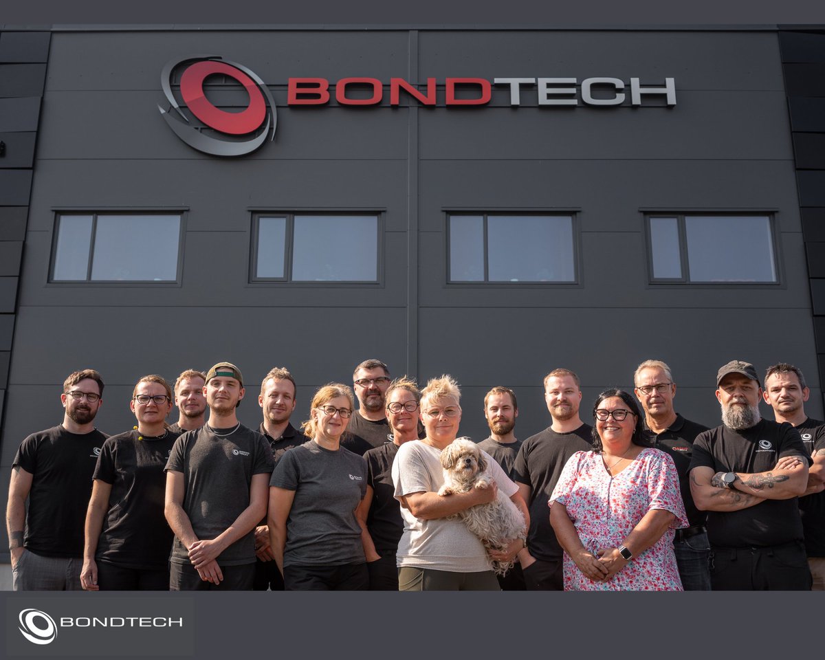 BondtechAB's tweet photo. Here is our Bondtech Team, made up of individuals with diverse expertise.
We want you to know that we always go the extra mile for our customers – and we do it with a smile.
Here we are in front of our beautiful new facilities that we have just moved into.
#bondtech #bondtechteam https://t.co/qi9ixuY1mk