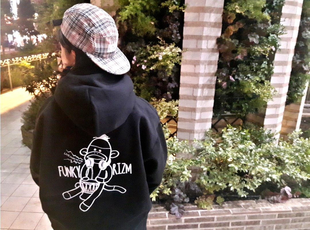 FunkyrizmSports's tweet photo. パーカー
ジャケット
#フード　#ナイロン　#シャカシャカ　#ストリートファッション　#hoodie　#trainer　#ヒップホップ　#ヒップホップファッション　#ダボダボファッション https://t.co/Lq5kJBNppV