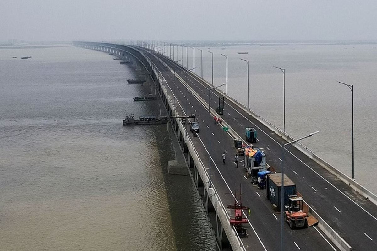 পদ্মা সেতুর দুই প্রান্তে দুই ম্যুরালে ব্যয় ১১৭ কোটি টাকা