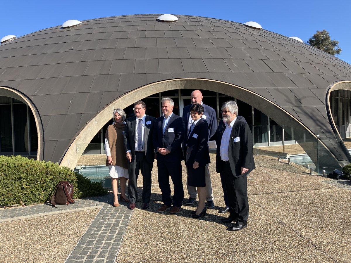 EMBL Australia (@emblaustralia) on Twitter photo A big thank you to all those who came to our 'AI in the Life Sciences' event <a href="/ShineDome/">The Shine Dome</a> today🌞Especially our speakers: <a href="/ewanbirney/">Ewan Birney</a> (<a href="/embl/">EMBL</a> <a href="/emblebi/">EMBL-EBI</a>), Michael Parker (<a href="/Bio21Director/">Director, Bio21 Institute</a> <a href="/Bio21Institute/">Bio21 Institute</a>) & Merran Smith <a href="/PHRN_Australia/">Population Health Research Network</a> & chairs: <a href="/EricaKneipp/">Erica Kneipp</a>, Ian Smith & James Whisstock A big thank you to all those who came to our 'AI in the Life Sciences' event <a href="/ShineDome/">The Shine Dome</a> today🌞Especially our speakers: <a href="/ewanbirney/">Ewan Birney</a> (<a href="/embl/">EMBL</a> <a href="/emblebi/">EMBL-EBI</a>), Michael Parker (<a href="/Bio21Director/">Director, Bio21 Institute</a> <a href="/Bio21Institute/">Bio21 Institute</a>) & Merran Smith <a href="/PHRN_Australia/">Population Health Research Network</a> & chairs: <a href="/EricaKneipp/">Erica Kneipp</a>, Ian Smith & James Whisstock