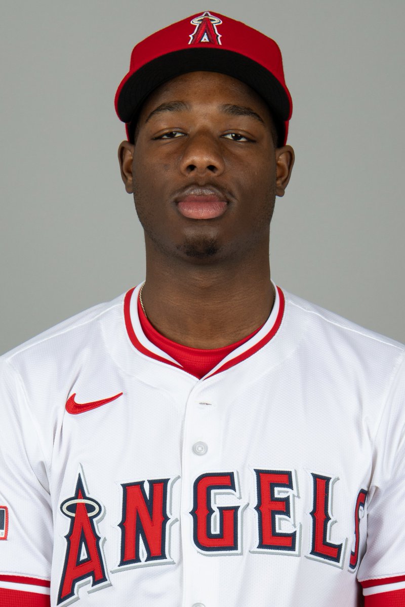 OF Rio Foster joins the #Angels' Top 30 Prospects list following Jack Kochanowicz's graduation.

Scouting report, grades and more on the 2023 draftee who hit .377 in 19 games at Single-A this year: atmlb.com/3zim2bU
