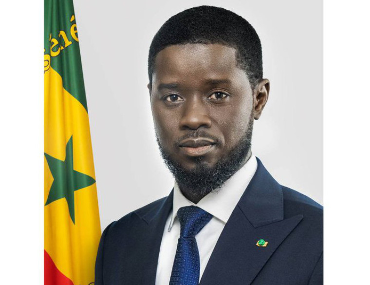 C_NyaKundiH's tweet image. Senegal President Bassirou Diomaye Faye dissolves parliament and orders snap legislative elections within the next 90 days as required by the constitution.