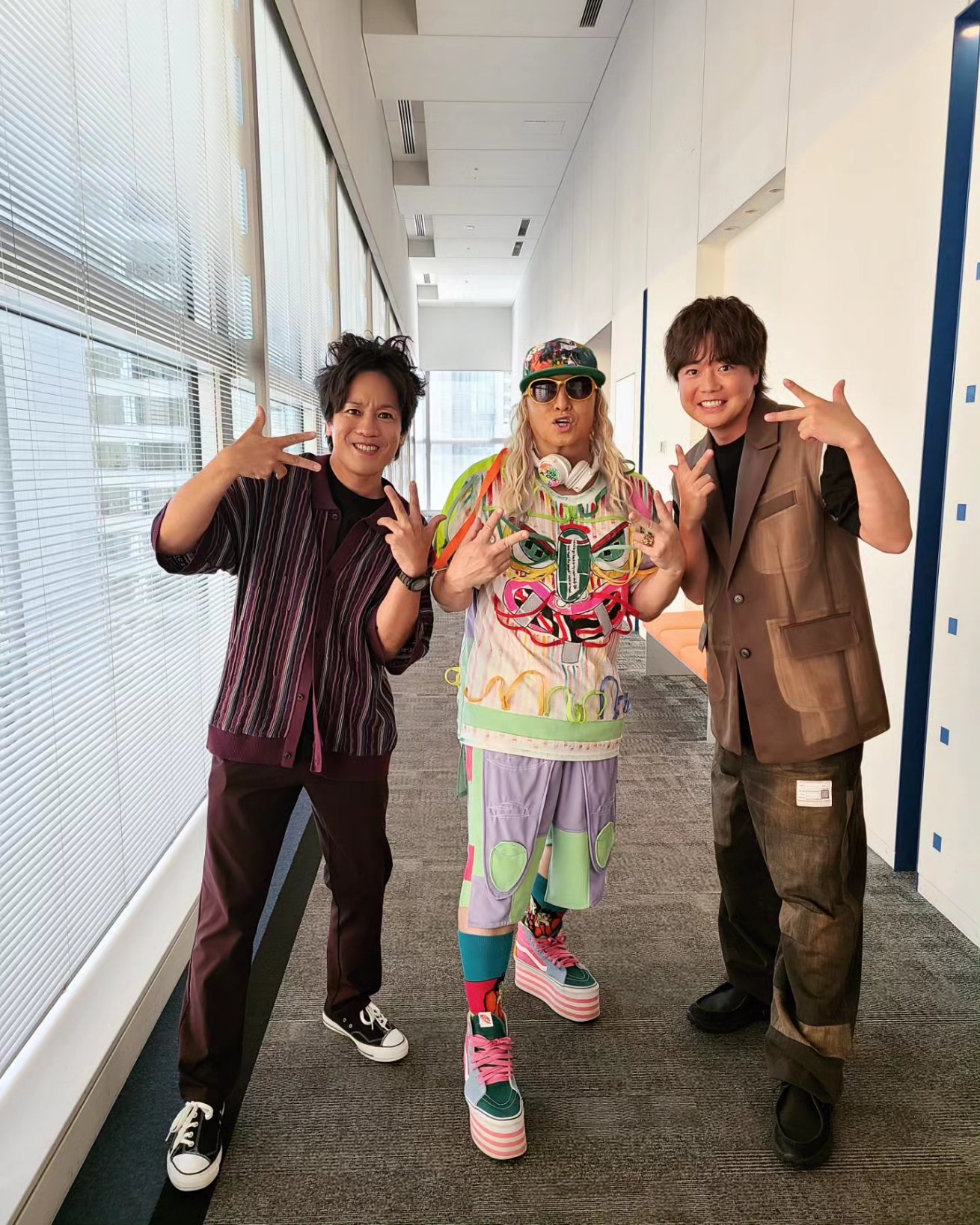 Dununbe Dance ドゥヌンべ　バサチンバラバ　Djembe ギニア製 Dununbe Dance ドゥヌンべ バサチンバラバ Djembe ギニア製